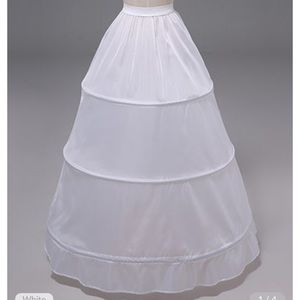 JJ’s house 1 tier petticoat